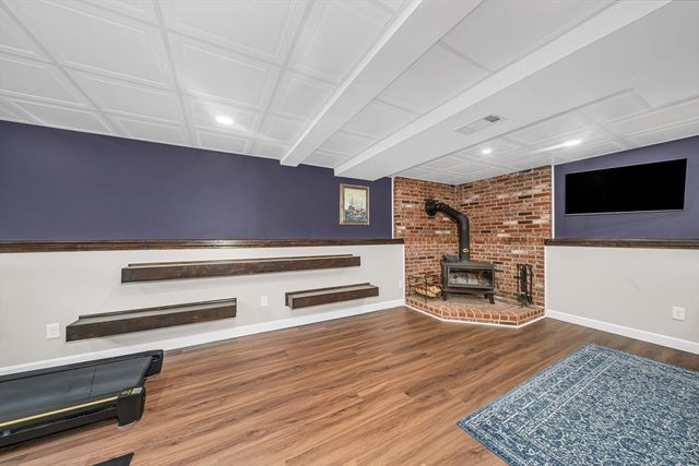 20 Greenlawn Ave, Dracut, MA 01826