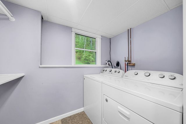 20 Greenlawn Ave, Dracut, MA 01826