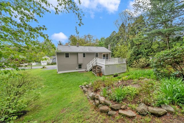 20 Greenlawn Ave, Dracut, MA 01826