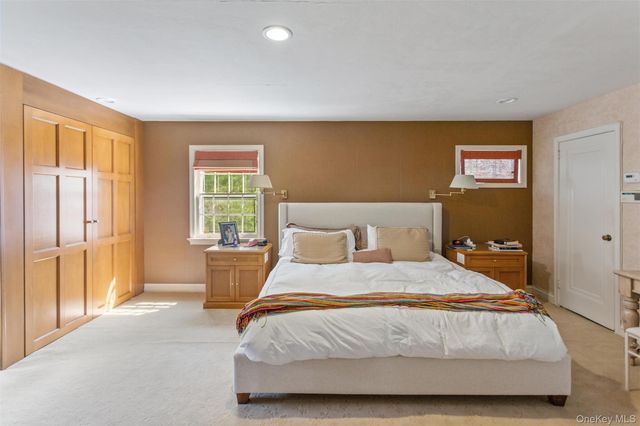 1360 Boxwood Drive W, Hewlett Harbor, NY 11557