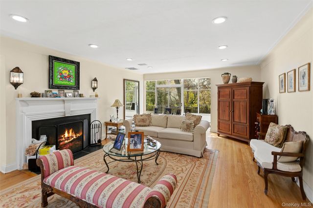 1360 Boxwood Drive W, Hewlett Harbor, NY 11557