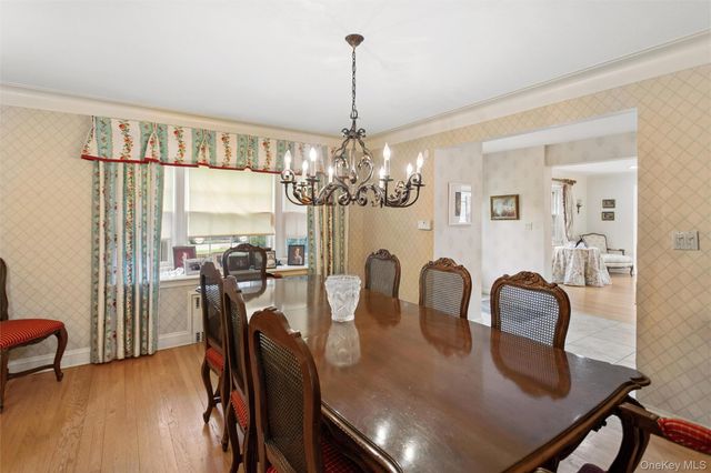 1360 Boxwood Drive W, Hewlett Harbor, NY 11557