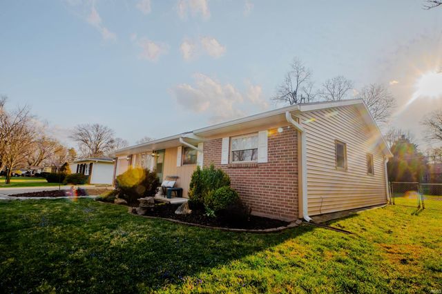 844 S Hickory Drive, Bloomington, IN 47403