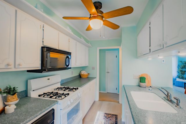 844 S Hickory Drive, Bloomington, IN 47403