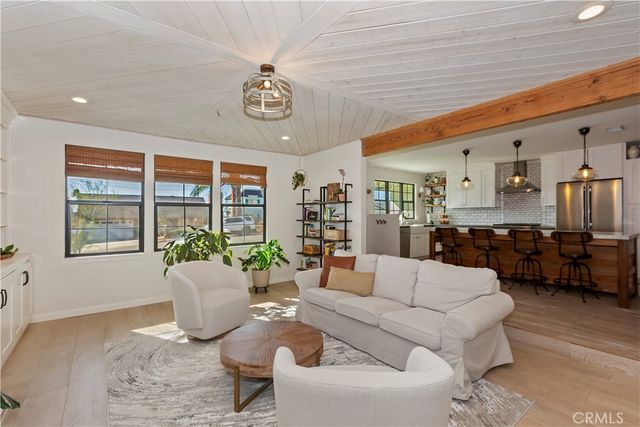 2275 Quartz, Riverside, CA 92507