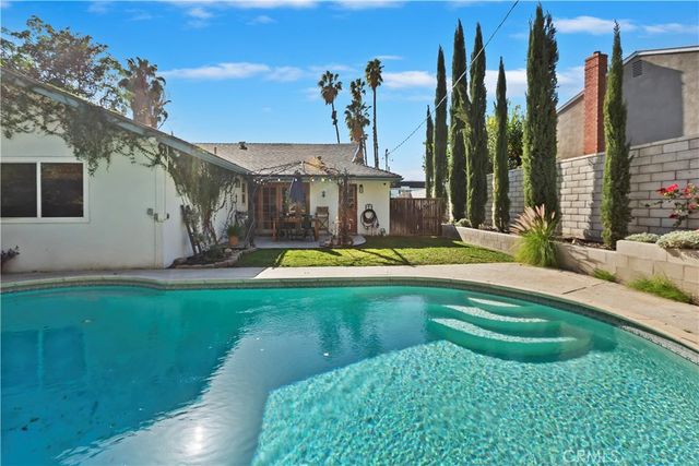 2275 Quartz, Riverside, CA 92507