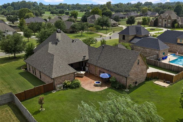 107 Colonel Burt Drive, Benton, LA 71006
