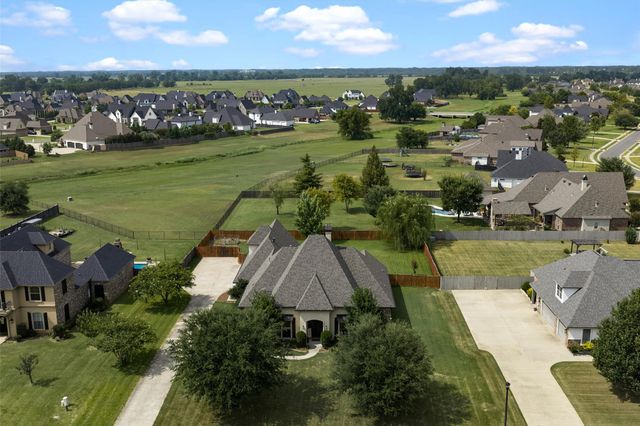107 Colonel Burt Drive, Benton, LA 71006