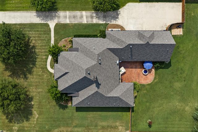 107 Colonel Burt Drive, Benton, LA 71006