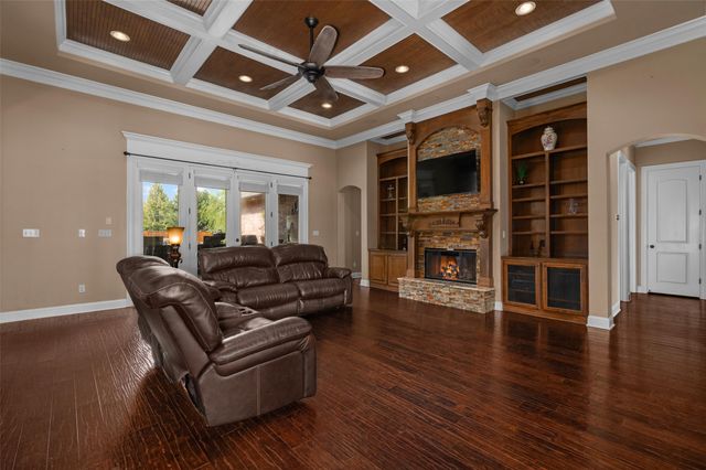 107 Colonel Burt Drive, Benton, LA 71006