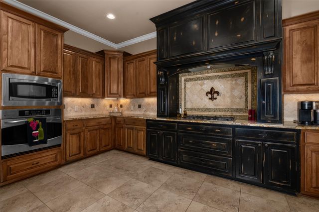 107 Colonel Burt Drive, Benton, LA 71006