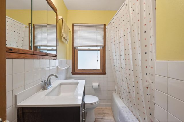 5232 Washburn Avenue N, Minneapolis, MN 55430
