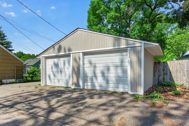 5232 Washburn Avenue N, Minneapolis, MN 55430