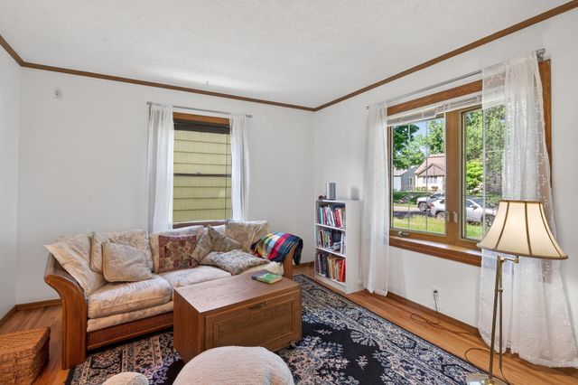 5232 Washburn Avenue N, Minneapolis, MN 55430
