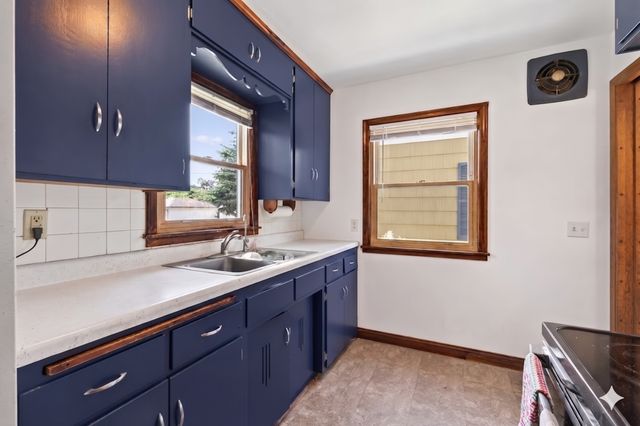 5232 Washburn Avenue N, Minneapolis, MN 55430