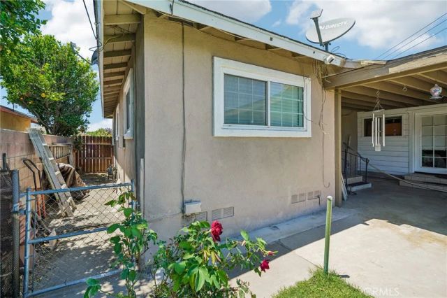 9929 Claremont, Bloomington, CA 92316