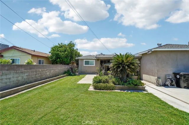 9929 Claremont, Bloomington, CA 92316