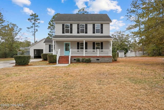 216 Foxcroft Road, Southport, NC 28461