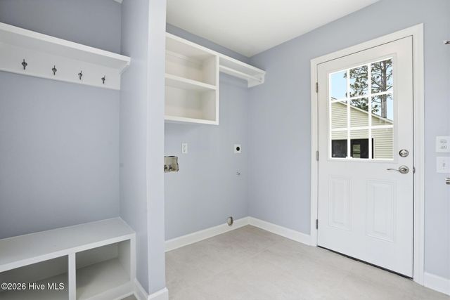 216 Foxcroft Road, Southport, NC 28461