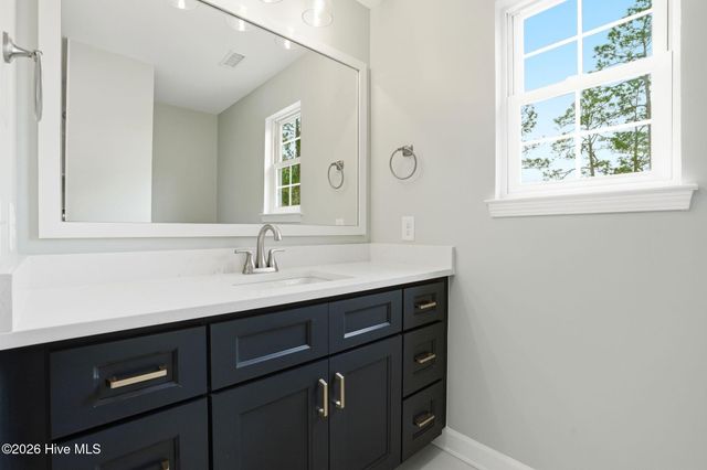 216 Foxcroft Road, Southport, NC 28461