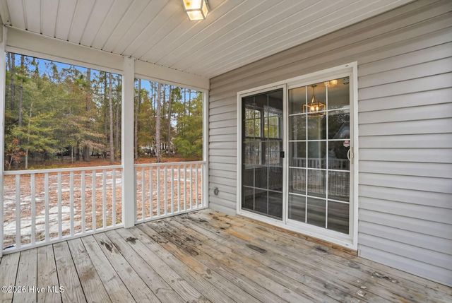 216 Foxcroft Road, Southport, NC 28461