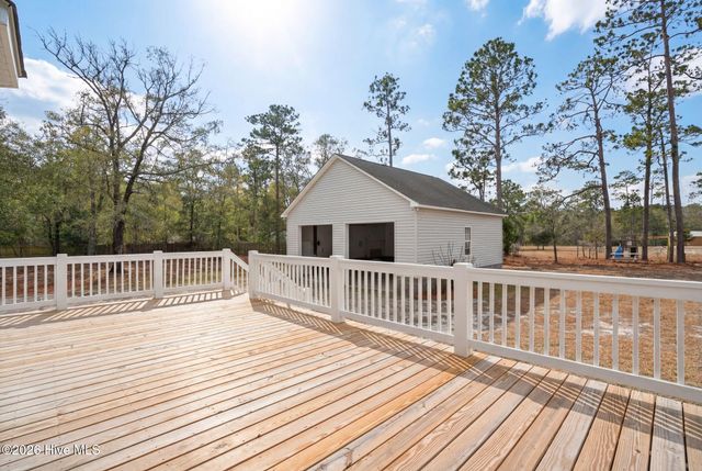 216 Foxcroft Road, Southport, NC 28461