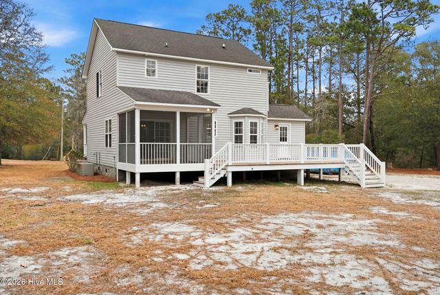 216 Foxcroft Road, Southport, NC 28461