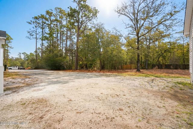 216 Foxcroft Road, Southport, NC 28461