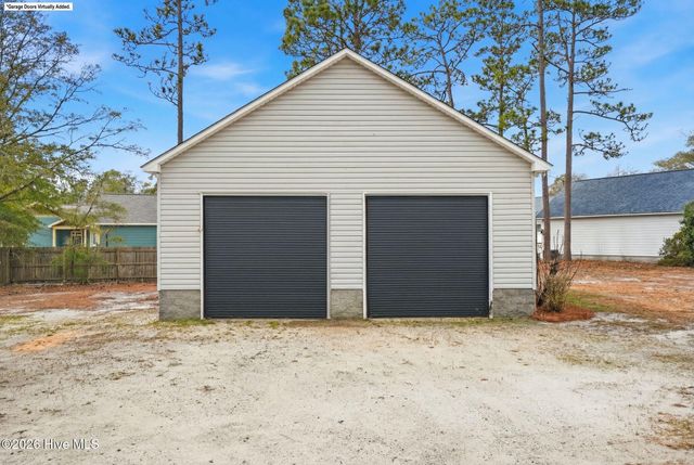 216 Foxcroft Road, Southport, NC 28461