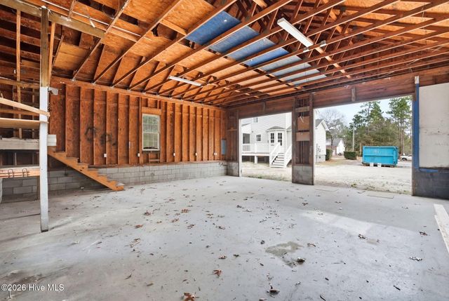 216 Foxcroft Road, Southport, NC 28461