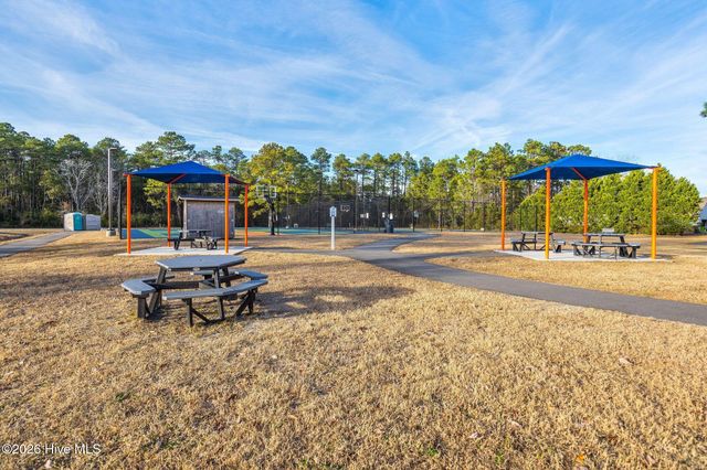 216 Foxcroft Road, Southport, NC 28461