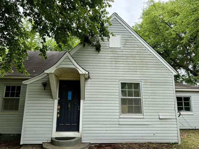 6315 Cold Springs Road, Paducah, KY 42003