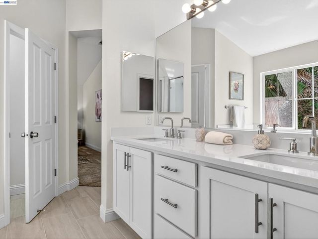 34905 Limestone Ct, Union City, CA 94587