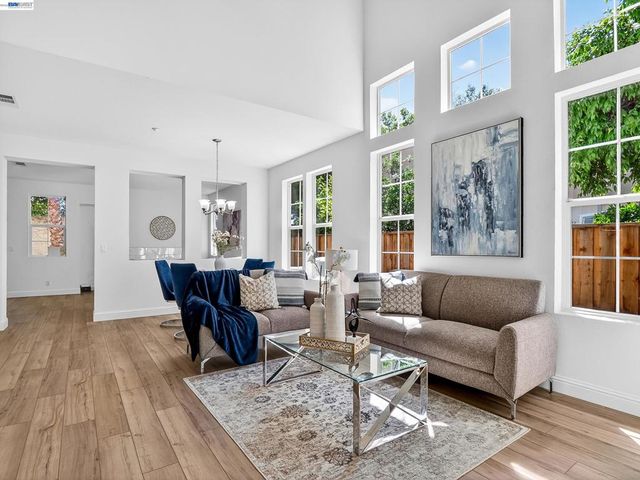 34905 Limestone Ct, Union City, CA 94587