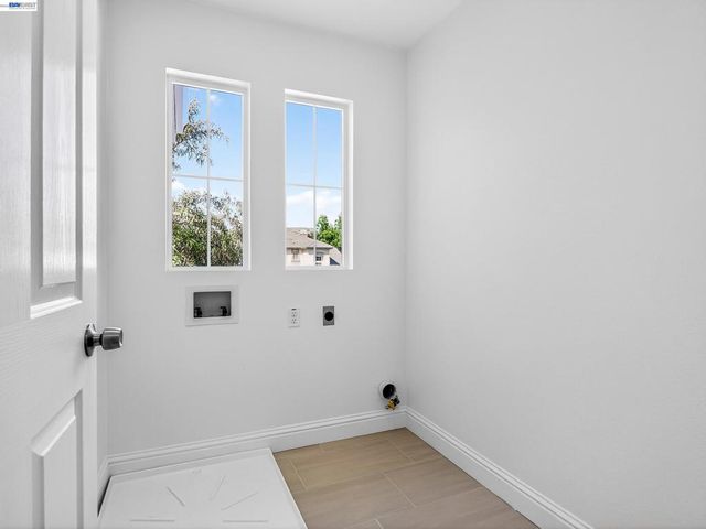 34905 Limestone Ct, Union City, CA 94587