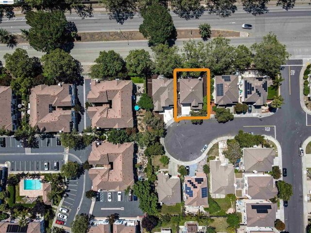 34905 Limestone Ct, Union City, CA 94587