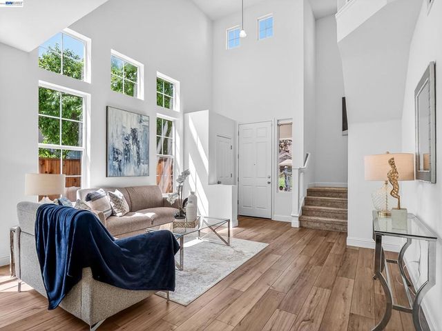 34905 Limestone Ct, Union City, CA 94587