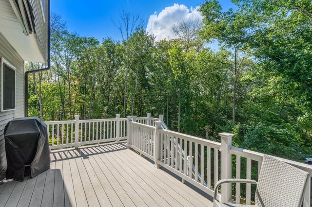 9 Flanagan Dr, Shrewsbury, MA 01545