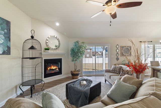 9384 W 106th Place, St. John, IN 46373