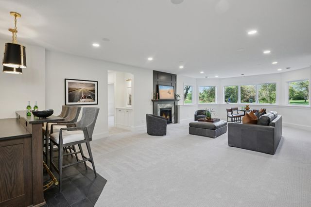 9414 Us-12, Independence, MN 55328