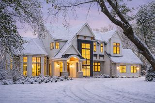 9414 Us-12, Independence, MN 55328