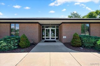 2725 Concord Drive, Florissant, MO 63033