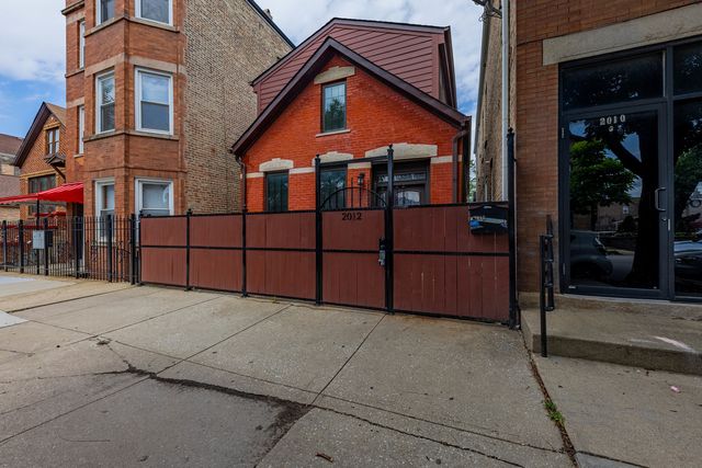 2012 W Coulter Street, Chicago, IL 60608