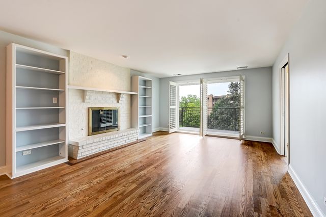 701 Lake Hinsdale Drive 412, Willowbrook, IL 60527