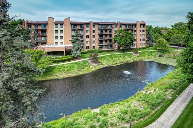 701 Lake Hinsdale Drive 412, Willowbrook, IL 60527