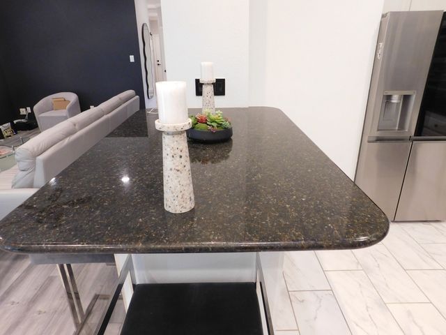 622 Crowley Road, Arlington, TX 76012