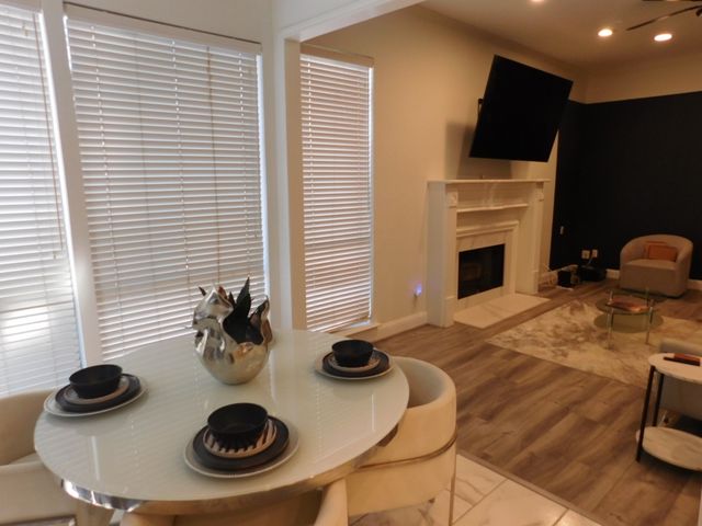 622 Crowley Road, Arlington, TX 76012