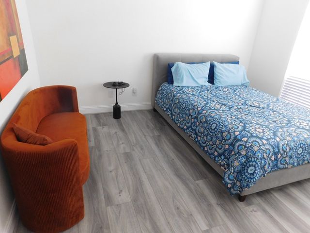 622 Crowley Road, Arlington, TX 76012