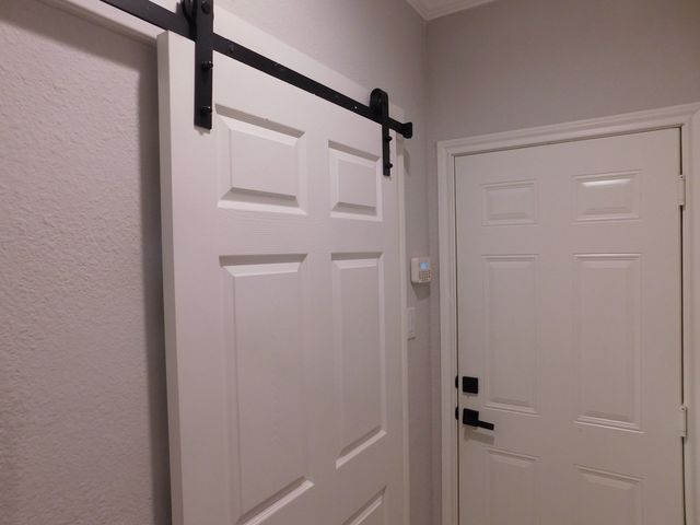 622 Crowley Road, Arlington, TX 76012