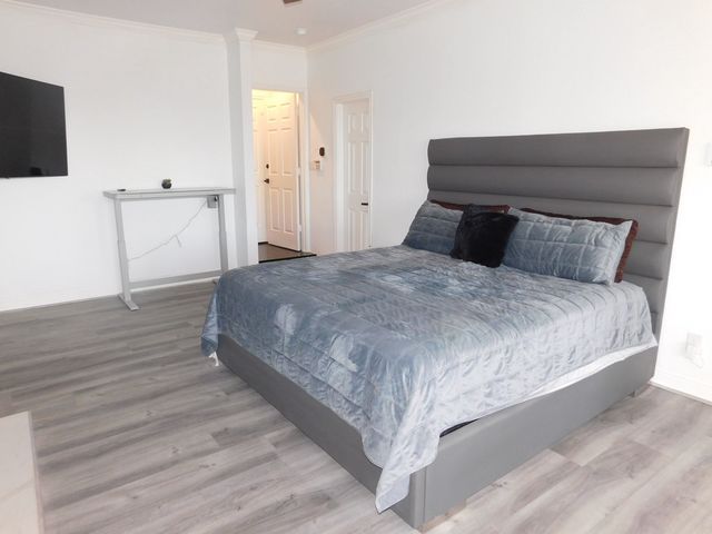 622 Crowley Road, Arlington, TX 76012